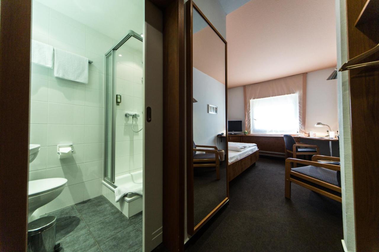 Seehotel Ketsch Schwetzingen Quarto foto